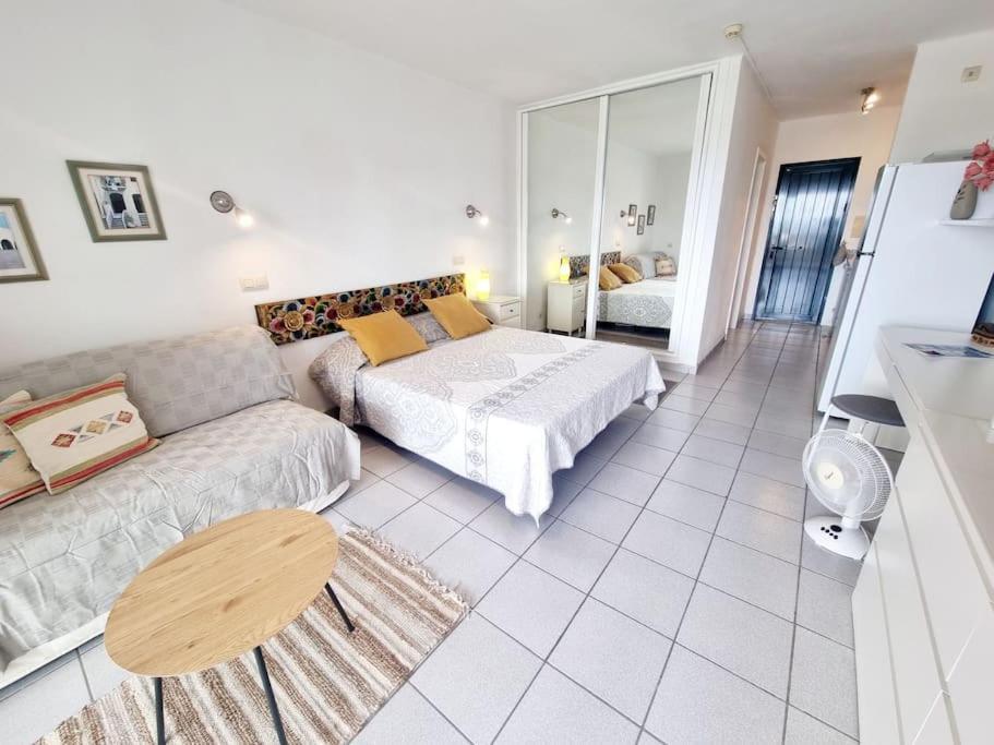 Luxury Ocean View Playa Roca Apartamento Costa Teguise Exterior foto