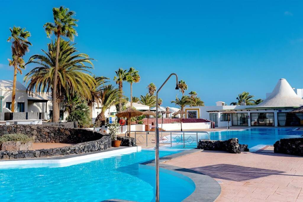 Luxury Ocean View Playa Roca Apartamento Costa Teguise Exterior foto
